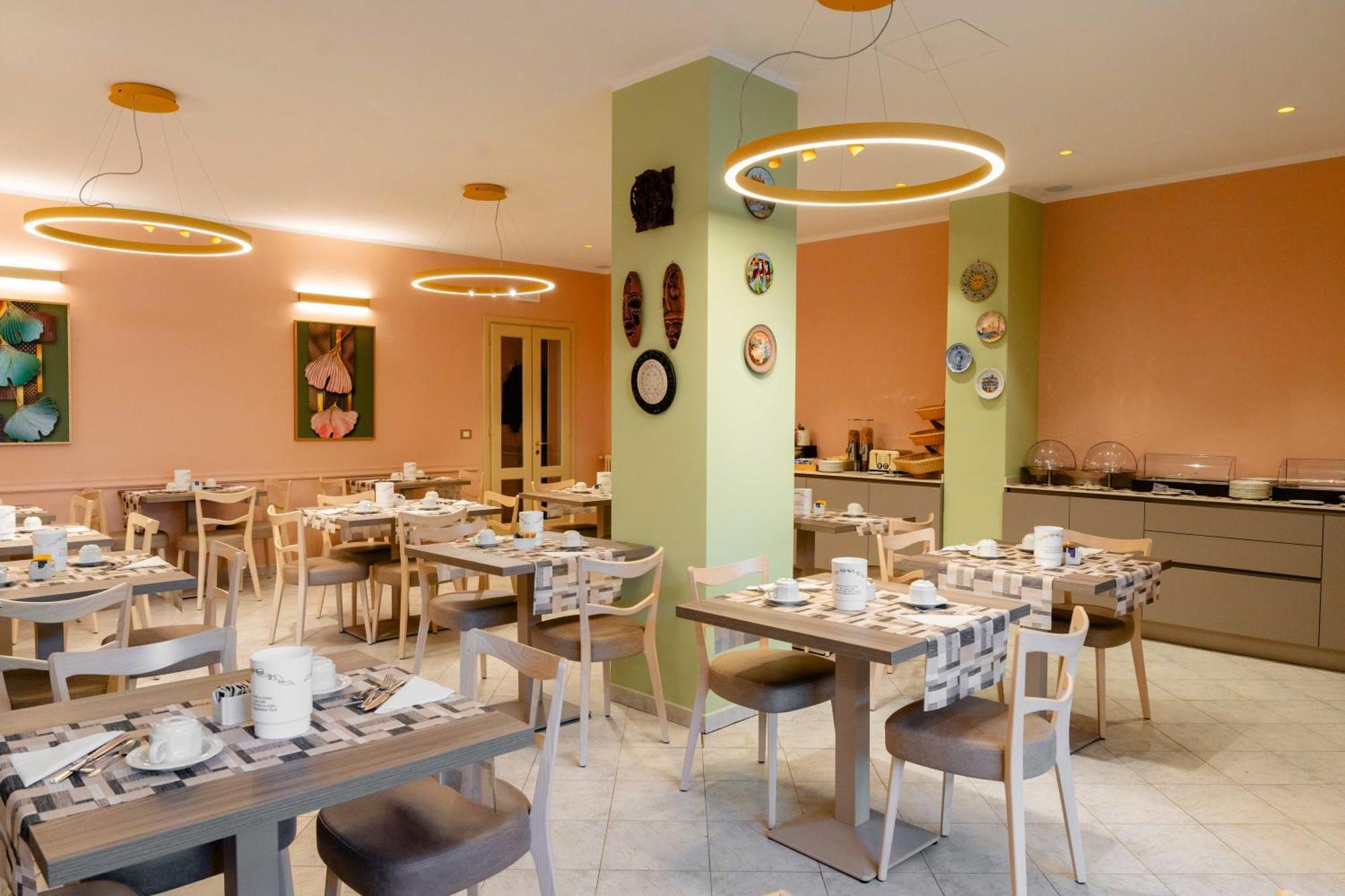 Hotel Pardini Виареджо Екстериор снимка