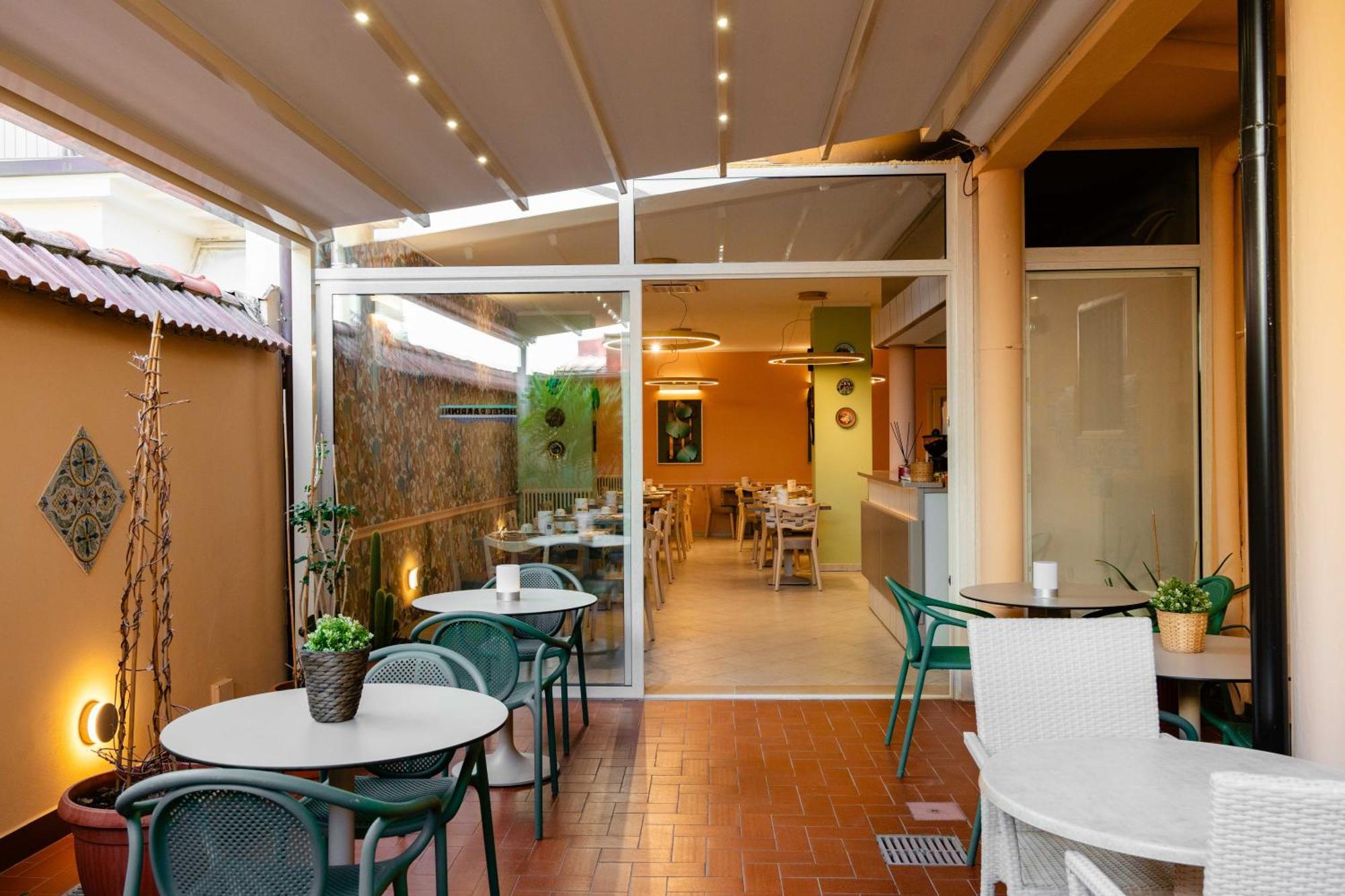 Hotel Pardini Виареджо Екстериор снимка